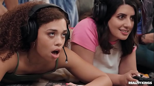 Mode Kerjasama Bercinta Untuk Gamer Cewek / Realita Raja-raja