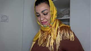 Arab Hijab Milf Goyangan Pantat Besar Menggoda