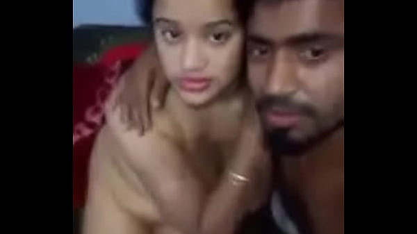 Cewek India Bikin Makin Greget, Siap Digoyang Malam Ini