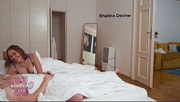 Anak Tiri Lihat Ibu Tiri Shalina Devine Ngewe Suaminya Sampe Crot Di Dalem.