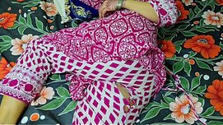 Ibu Tiri Celana Robek, Anak Tiri Ngentot Memek Ibu Tiri Pake Pantat Bulat.