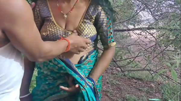 Desi Panas Santhali Bhabhi Outdoor Ngentot Di Alam Terbuka