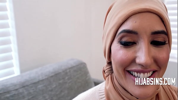 Ngeruntuhin Tembok Budaya, Satu Goyangan Bikin Makin Panas.