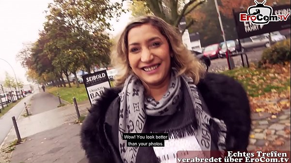 Deutsch-türkin Treibt Es Schmutzig Beim Outdoor-sextreffen Auf Der Straße