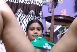 Desi Tante Goyang-goyang Pamer Chut Panas