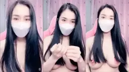 Nih Cewek Cantik, Toketnya Bulat Seger, Putingnya Pink Mulus, Live Langsung Ngajak Sange.