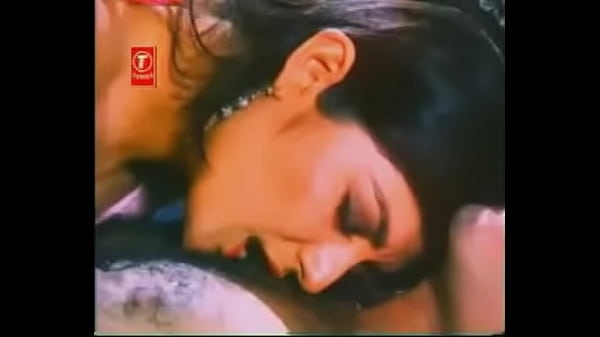Akarshan Tua Janda Sange Kasi Ciuman Basah Di Bibir