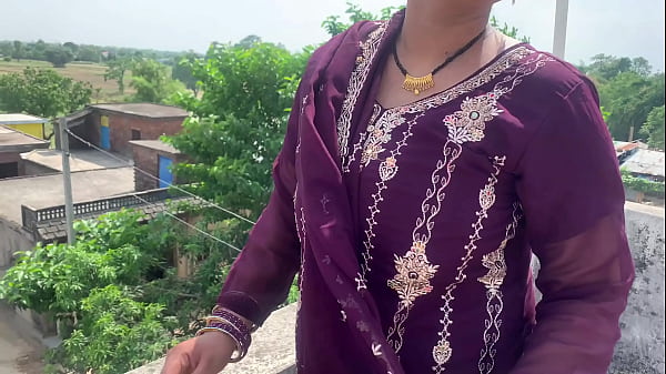 Bhojpuri Desi Bhabhi Kas Se Chudai Aur Pura Badan Chuswa Ke Maza Diya Hindi Audio Ke Saath
