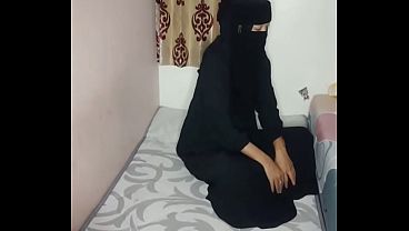 Gadis Bercadar Main Belakang Sama Sopir Pribadi, Sange Terus Setiap Perjalanan.