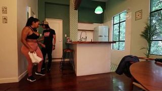Ibu Tiri Pink Hot Godain Mantu Di Kamar, Bikin Makin Basah.