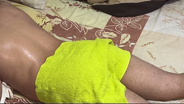 Mertua Montok Bongsor Bantu Mantu, Pijatan Hangat Berubah Jadi Mesum Gelap.