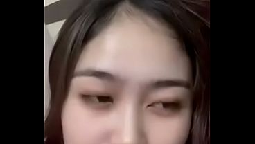 Cewek Indonesia Pamer Memek Live, Goyang Hot Bikin Tegang