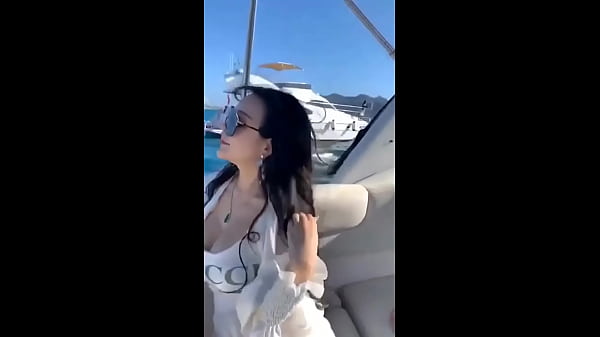 Gái Tàu, Nhìn Cái Mặt Là Biết Ngay Dâm Thế Nào Rồi.