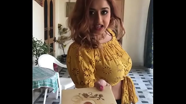 Braless Cewek Desi, Goyang-goyang Bikin Nafsu Naik.