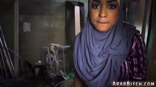 Cewek Arab Abg Sama Janda Muslim Goyang Pantat Di Titik Drop, 23 Km Dari Kota, Bikin Makin Tegang
