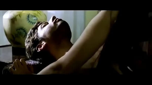 Adegan Panas Dan Seksi Di Film Hindi Yang Bikin Basah