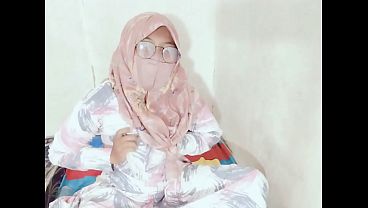 Tante Sangek Indonesia Lagi Viral Colmek Pakai Botol, Bikin Makin Basah.