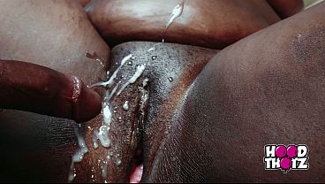 2 Kontol Besar Ngecrot Habis-habisan Di Pantat Gede Montok Ibu Tiri Afrika