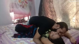 Video Bokep Kakak Adik Tiri India Paling Hot, Suara Jelas, Musik Bikin Makin Nafsu.