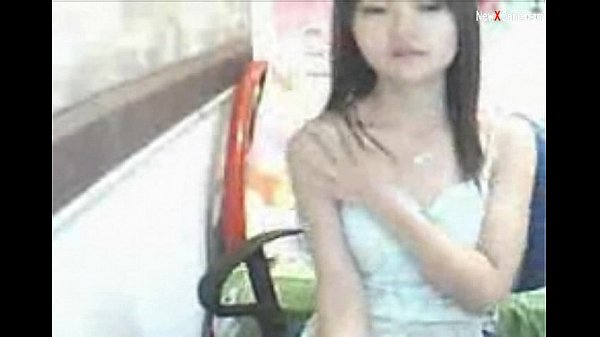 Cewek Cina Abg, Goyangannya Bikin Ngaceng Di Depan Kamera.