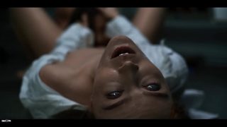 Alien Parasit Pengendali Pikiran Vs Cewek Seksi Yang Siap Digoda