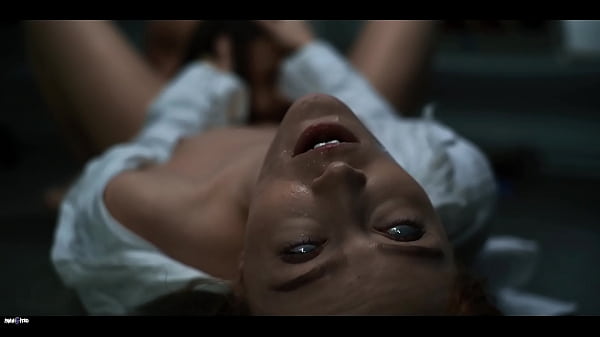 Alien Parasit Pengendali Pikiran Vs Cewek Seksi Yang Siap Digoda