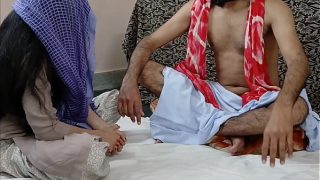 Bajingan Palsu Ngentot Bini Orang India Yang Seksi Banget