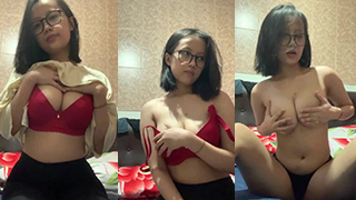 Nonton Bokep Abg Cantik Miss Yeuwuy Colmek Rambut Bondol, Bikin Makin Tegang Dan Pengen Ngewe.