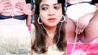Video Call Sex, Si Desi Telanjang Bikin Pria Makin Nafsu Berat