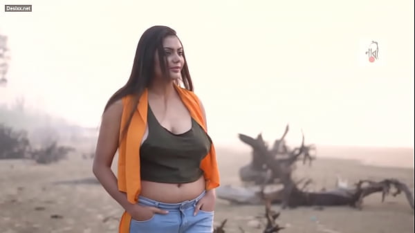 Foto Cewek Desi Lagi Syuting Panas Bikin Makin Ngilu