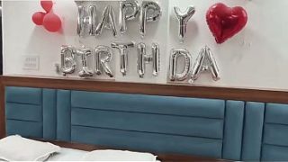 Bhabhi Ne Birthday Pe Apne Dever Ko Surprise Gift Diya, Aur Apni Chut Ka Swaad Bhi Chakhaya.