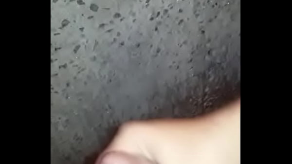 Panas Banget, Bocah India Ini Crot Sampai Muncrat