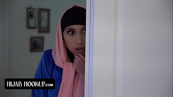 Bokep Hijab Cantik Pantat Montok Digebukin Habis Sama Instruktur Bejat