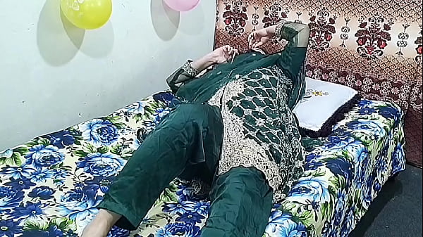 Seorang Wanita India Yang Sudah Menikah Memanggil Seorang Pemuda Dan Menidurinya Dengan Kasar, Suara Hindi, Seks Desi Yang Panas.
