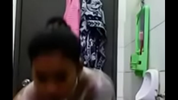 Narsis Abis, Bikin Makin Pengen Liat Semua Lekukannya Yang Bikin Nagih.