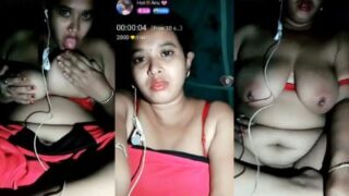 Bhabhi Telanjang Bulat Di Video Call Live, Gaya Hindi Bf Yang Bikin Nafsu.