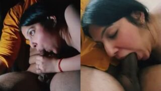Ibu Rumah Tangga Yang Sudah Bersuami Tunjukin Ke Selingkuhannya Cara Kencengin Mulut Khas India.