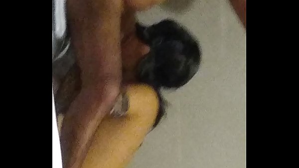 Neha Colok Kontol Kakak Tiri Sambil Mandi, Suara Panas Bikin Makin Basah