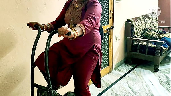 Bokep India, Bini Orang Di Gym Digebuk Sama Anak Muda