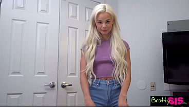 Si Blonde Nakal Elsa Jean: “kasih Duit Lu, Gue Hisap Kontol Lu Sampe Kering”