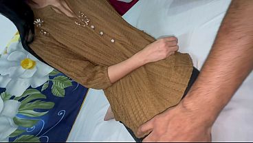Aku Bawa Cewekku Vishali Ke Hotel Dan Kontolku Ngerogoh Lubang Memek Perdananya.
