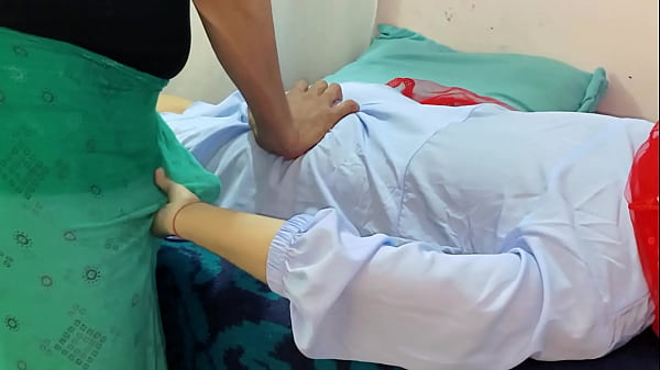 Malkin Ngatur Biar Pelayannya Ngewe Pake Suara Hindi Yang Bikin Makin Greget.